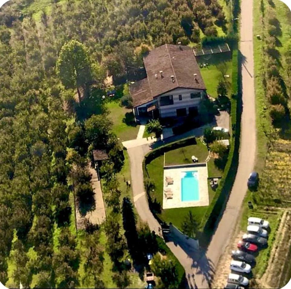 Agriturismo Bottega Di Rosanna Castagnole delle Lanze Exterior photo